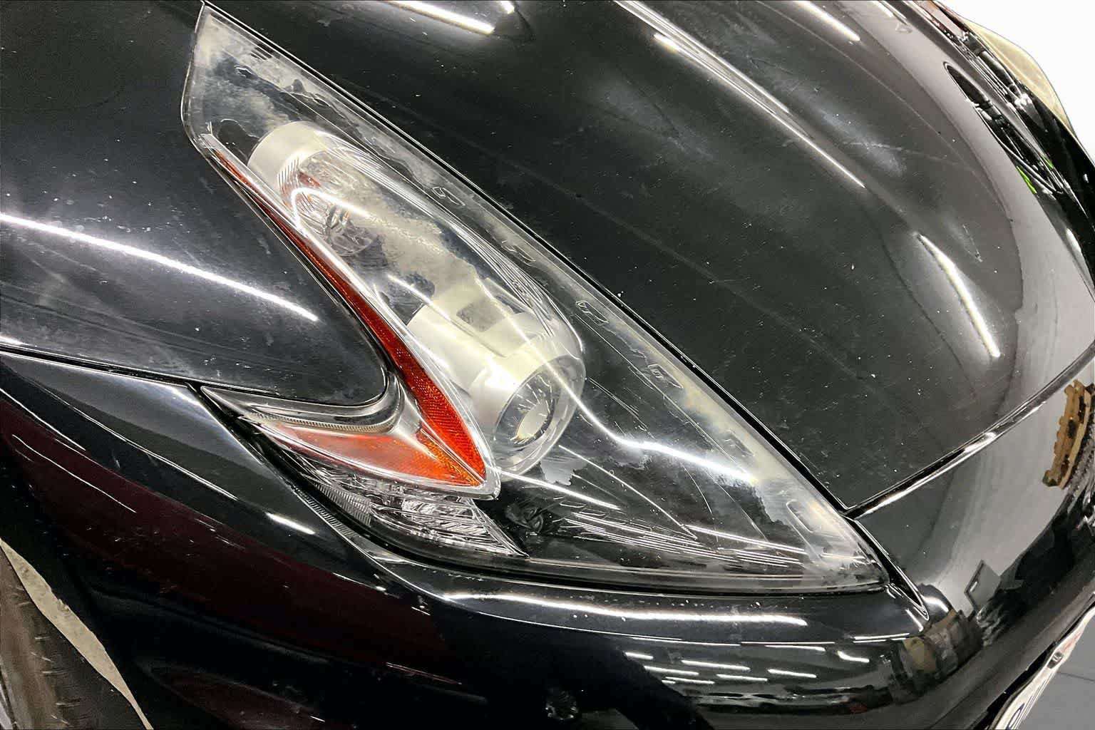 Used 2018 Nissan 370Z Touring Sport RWD image 27