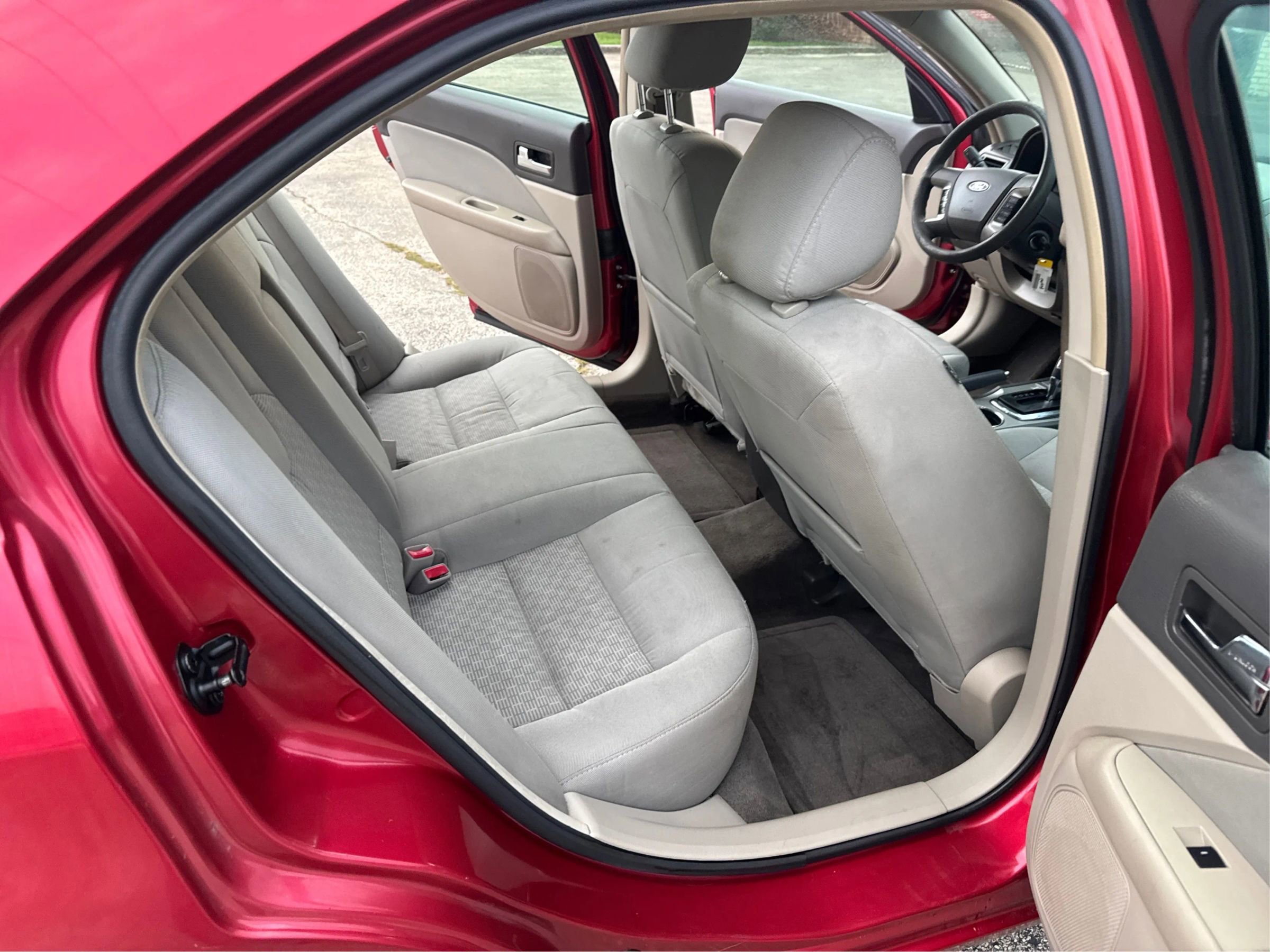 Used 2011 Ford Fusion SE w/ 201A Rapid Spec Order Code image 24