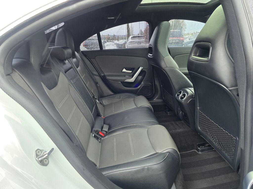 Used 2023 Mercedes-Benz CLA 250 4MATIC image 23