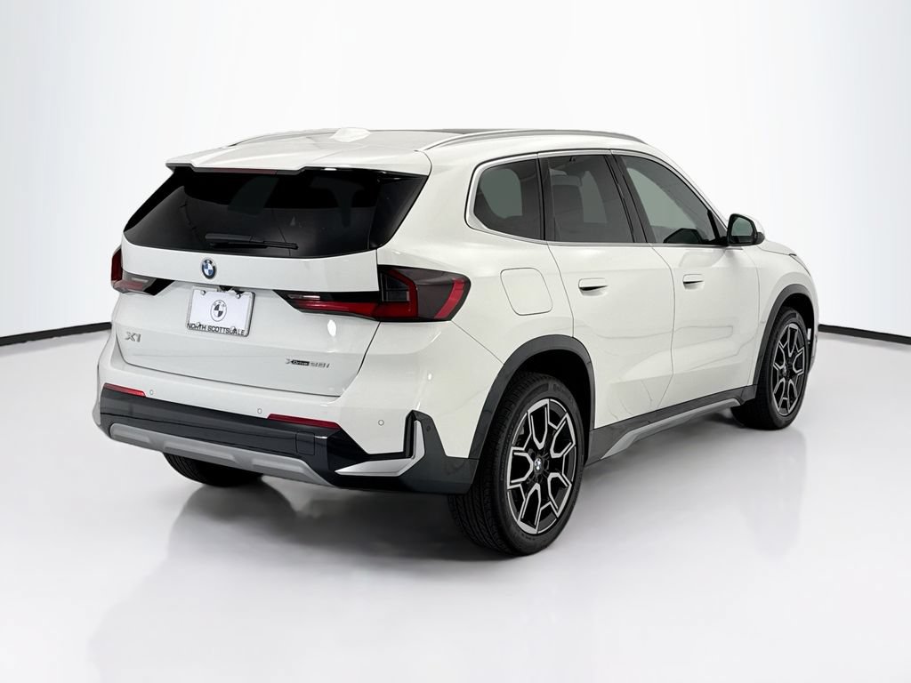 Used 2025 BMW X1 xDrive28i w/ Convenience Package AWD/4WD image 5
