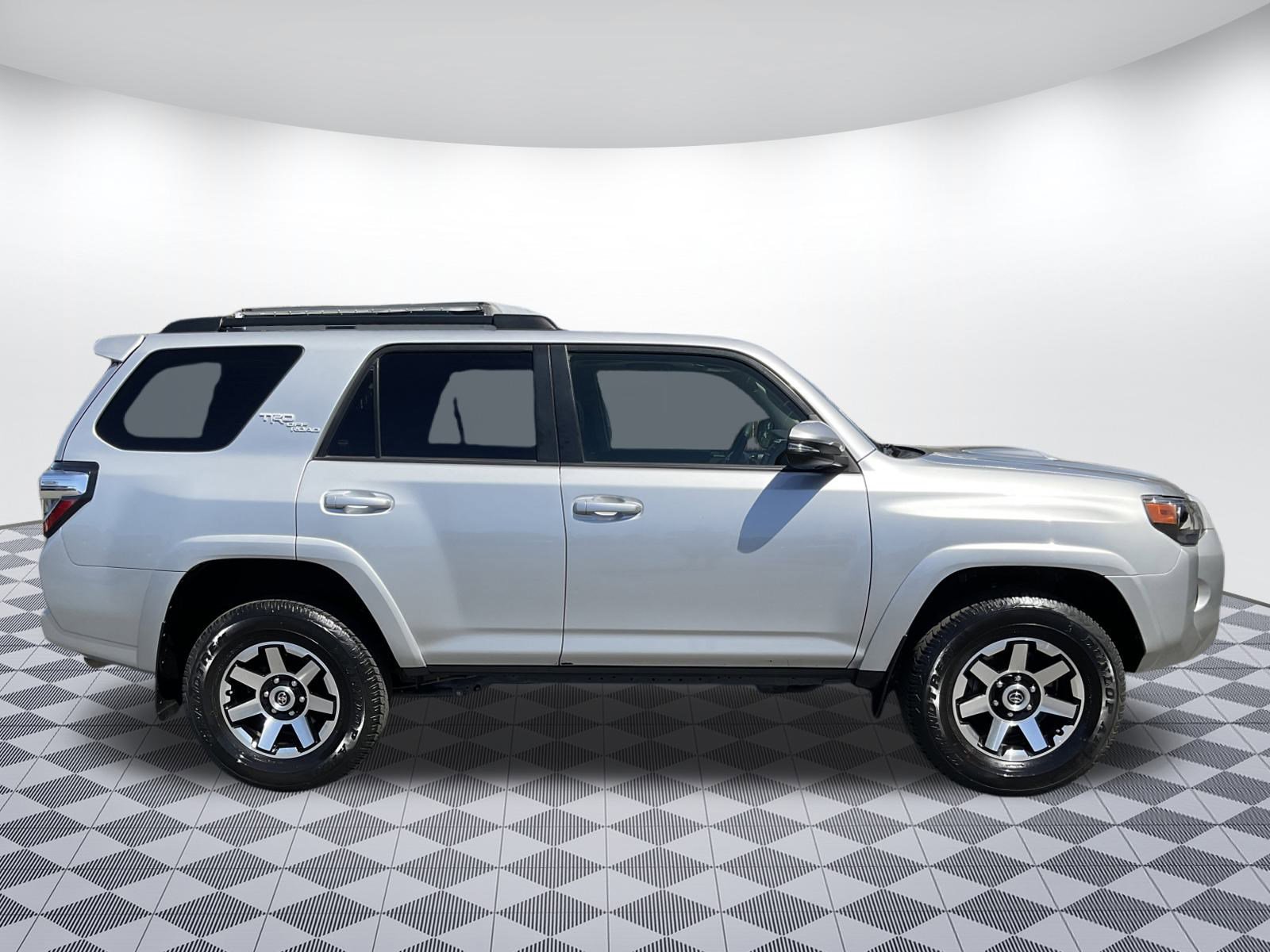 Used 2021 Toyota 4Runner TRD Off-Road Premium image 2