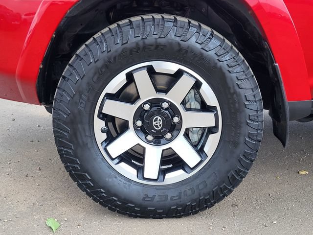 Used 2019 Toyota 4Runner TRD Off-Road Premium AWD/4WD image 10