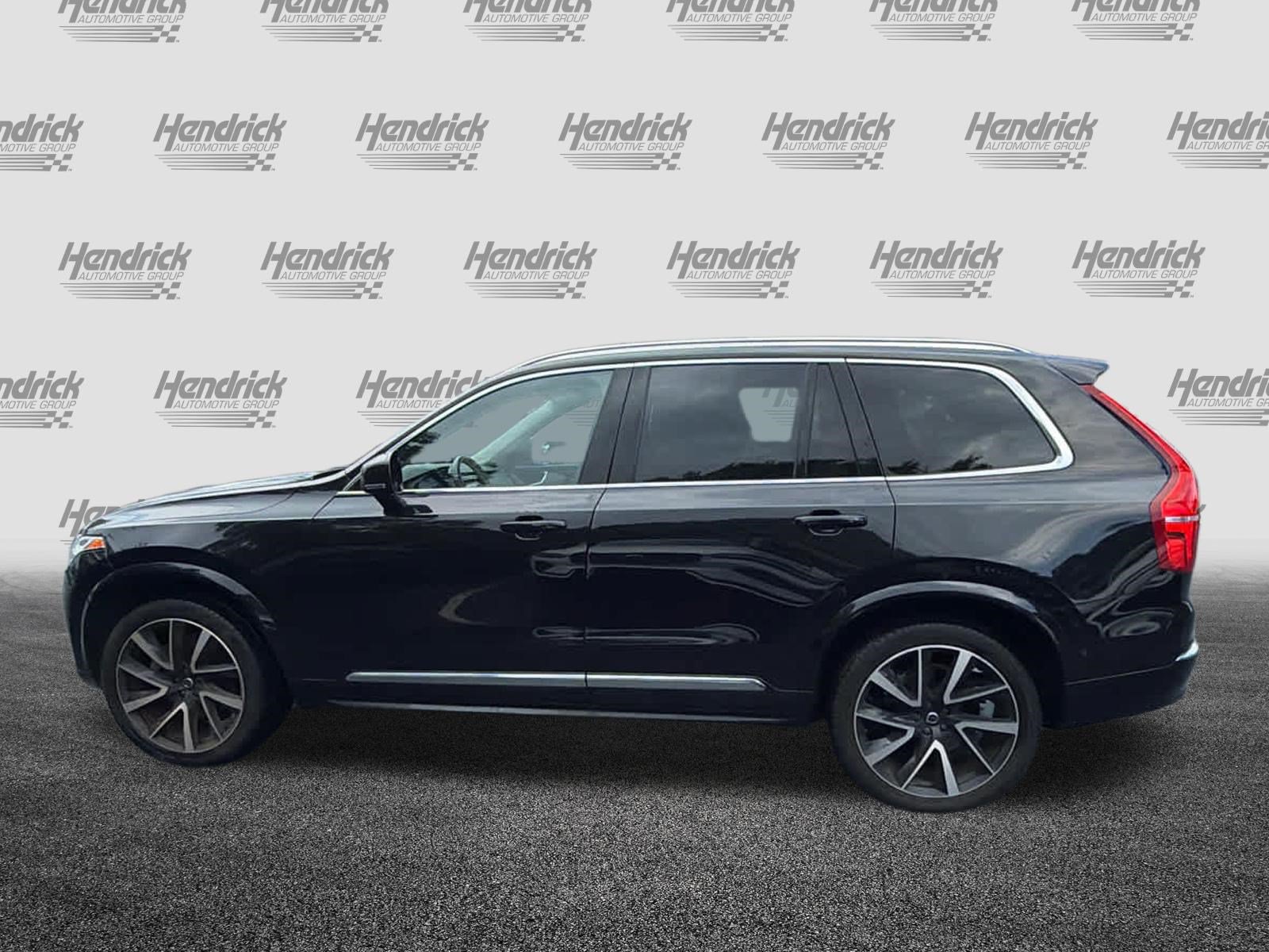 Used 2023 Volvo XC90 B5 Plus w/ Protection Package Premier AWD/4WD image 9