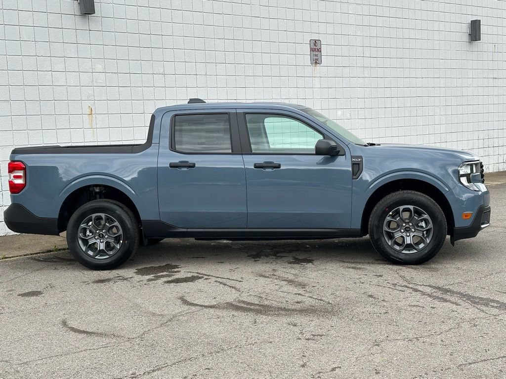 New 2026 Ford Maverick XLT w/ Equipment Group 301A AWD/4WD image 4