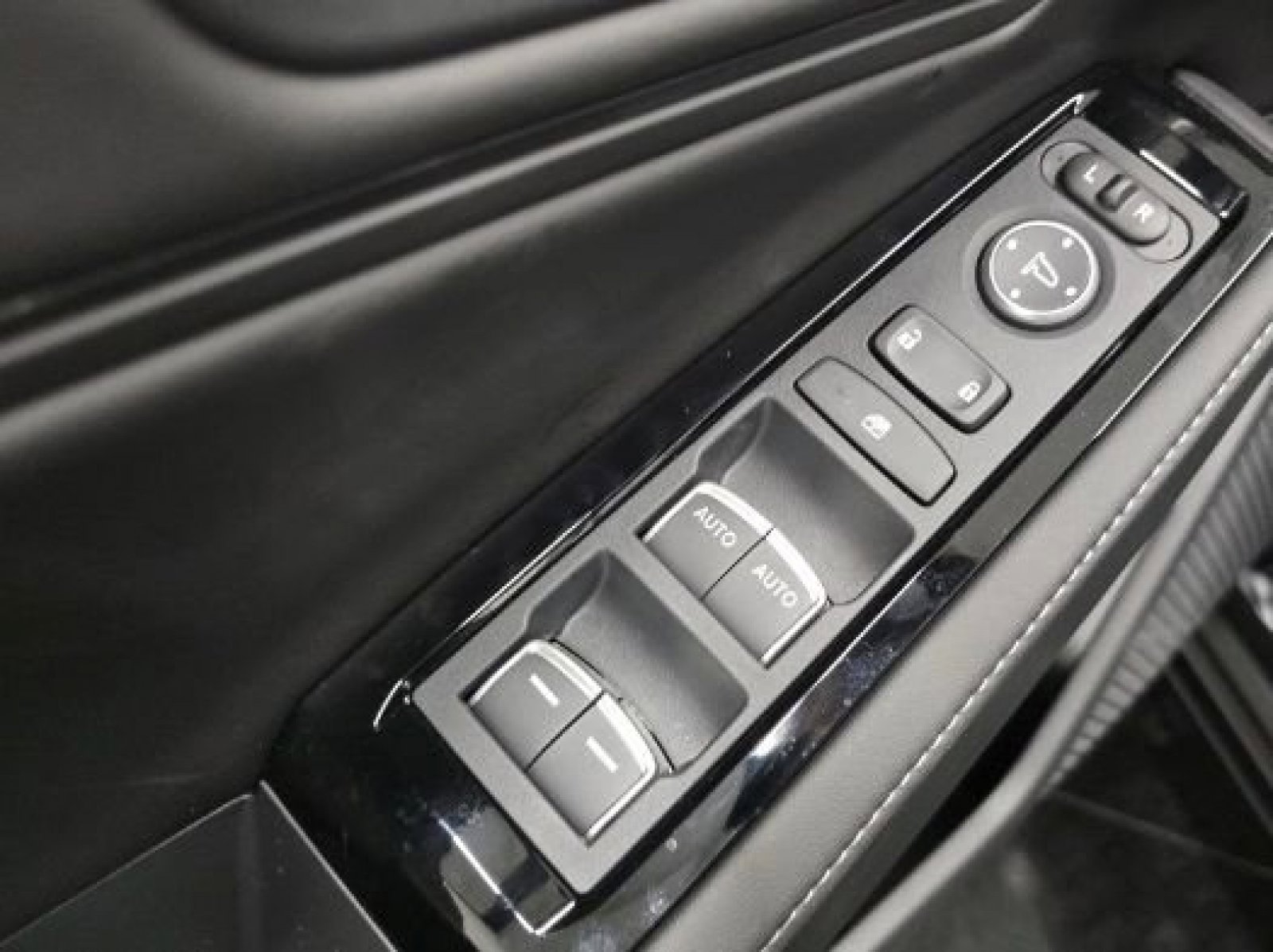 New 2025 Honda Accord Touring image 34