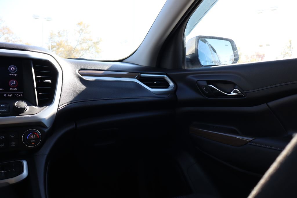 Used 2023 GMC Acadia SLE w/ Driver Convenience Package image 45