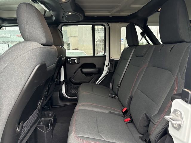 Used 2025 Jeep Wrangler Unlimited Rubicon AWD/4WD image 18