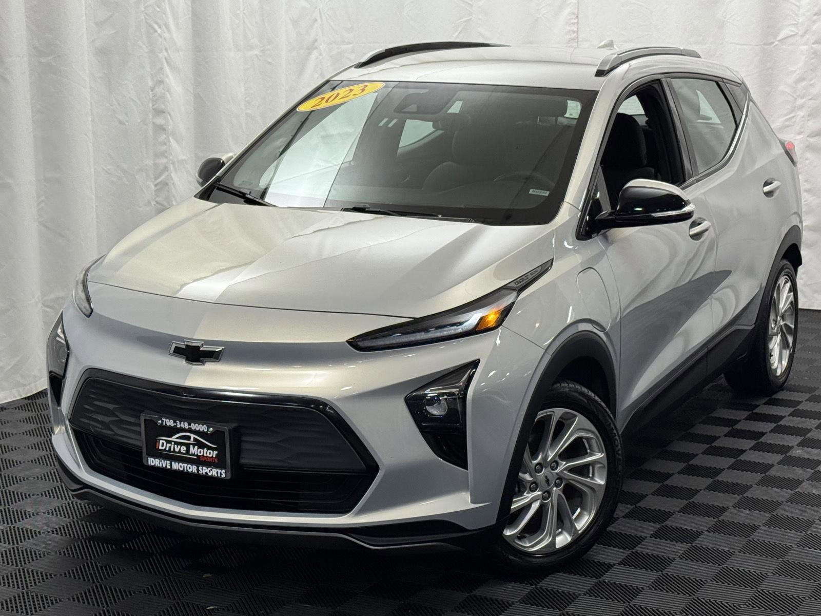 Used 2023 Chevrolet Bolt EUV LT image 2