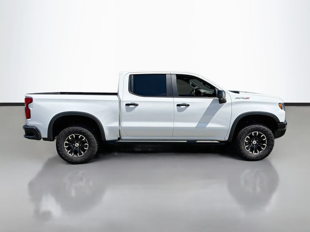 Used 2022 Chevrolet Silverado 1500 ZR2 w/ Technology Package AWD/4WD image 4