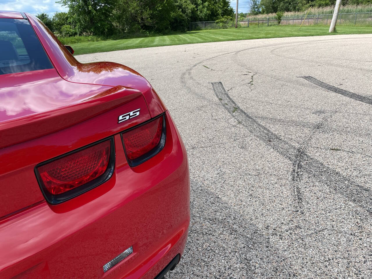 Used 2010 Chevrolet Camaro SS w/ LPO, Ground Effects Package RWD image 48