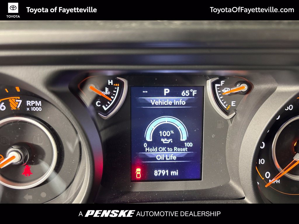 Used 2025 Jeep Gladiator Sport AWD/4WD image 30