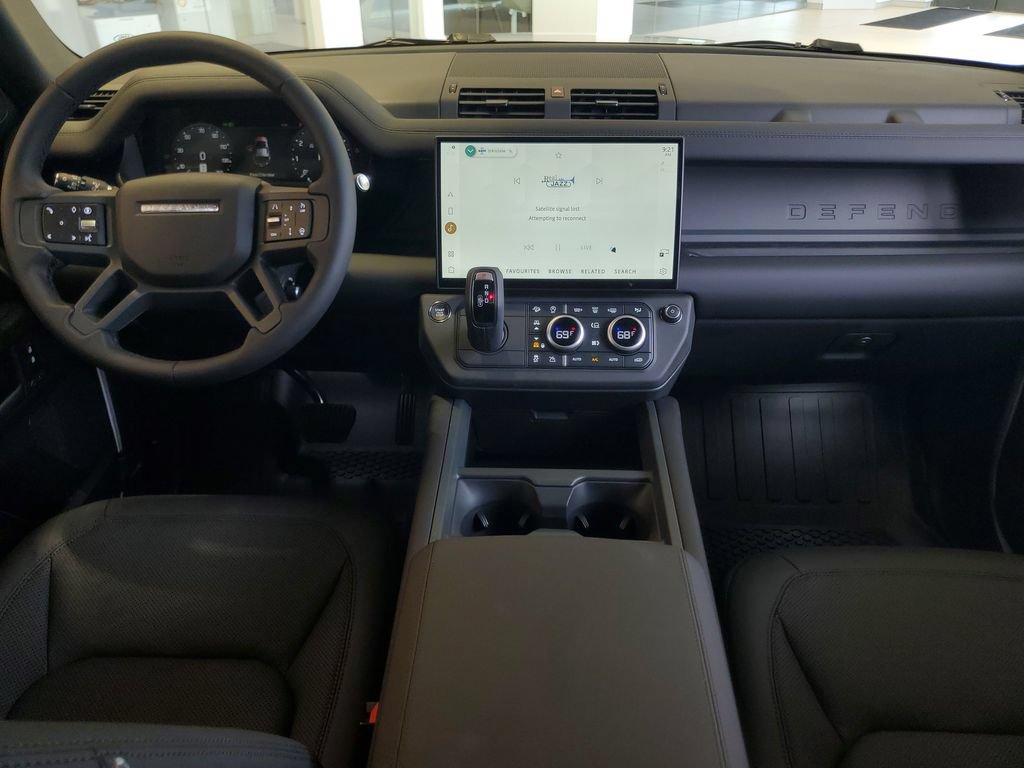 New 2026 Land Rover Defender 110 X-Dynamic SE AWD/4WD image 28