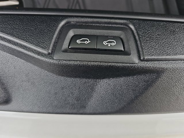 Used 2021 BMW X7 M50i w/ Dynamic Handling Package image 15