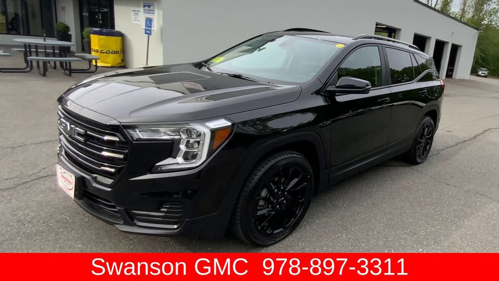 Certified 2023 GMC Terrain SLE w/ Driver Convenience Package AWD/4WD image 4