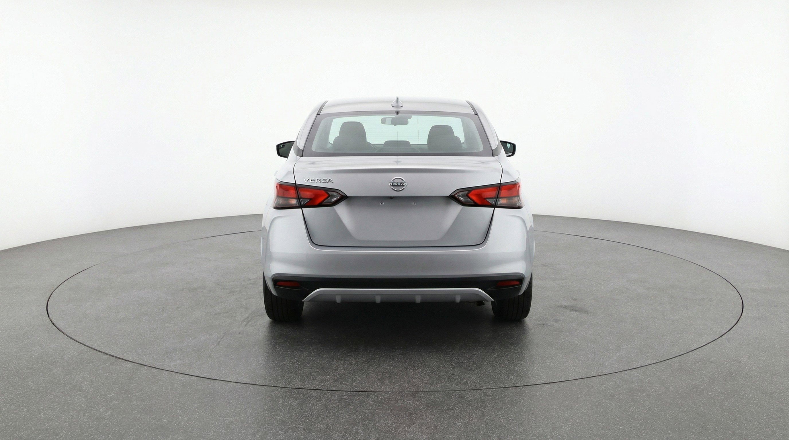 Used 2025 Nissan Versa SV image 7