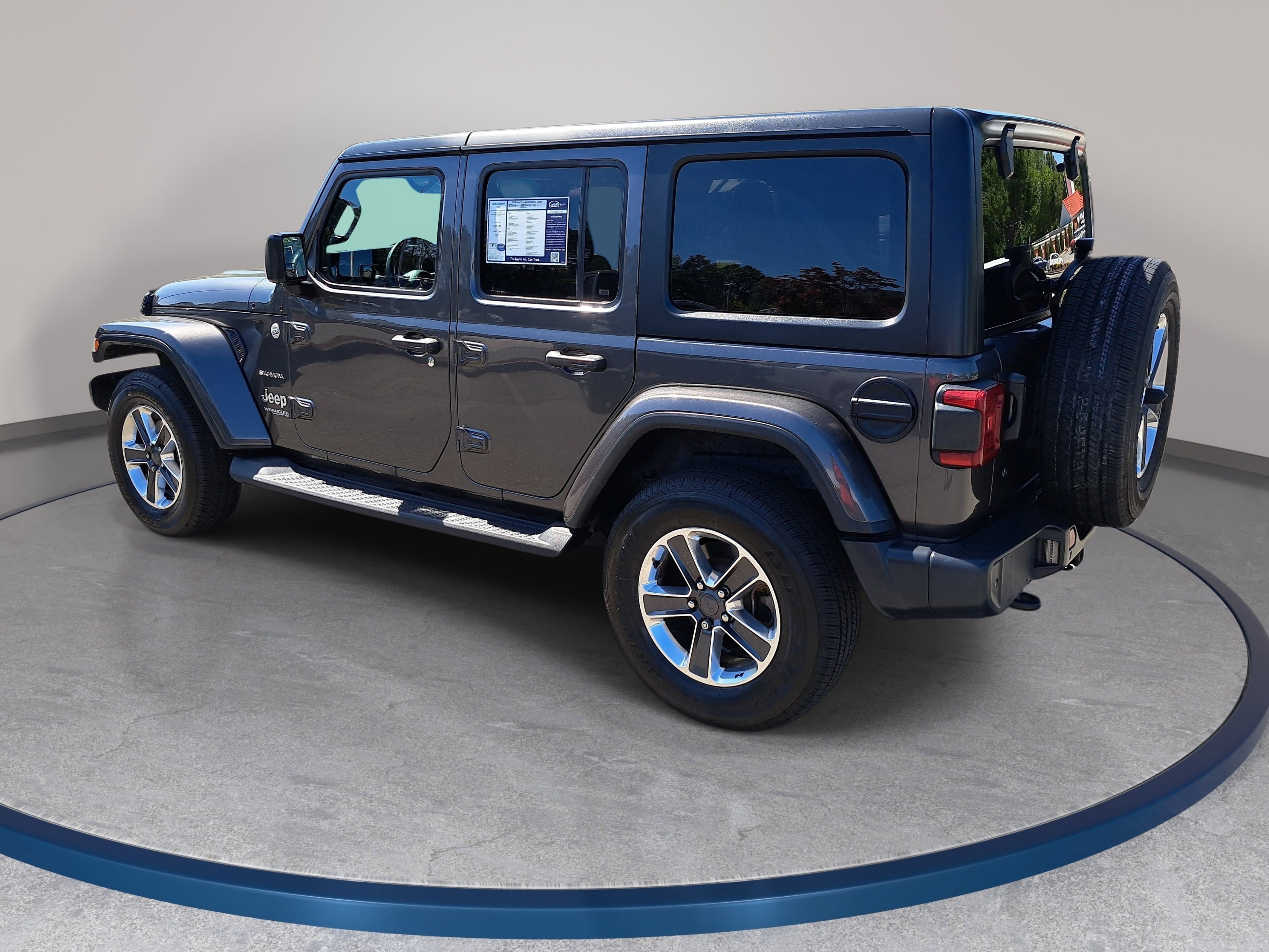 Used 2018 Jeep Wrangler Unlimited Sahara w/ Dual Top Group image 7