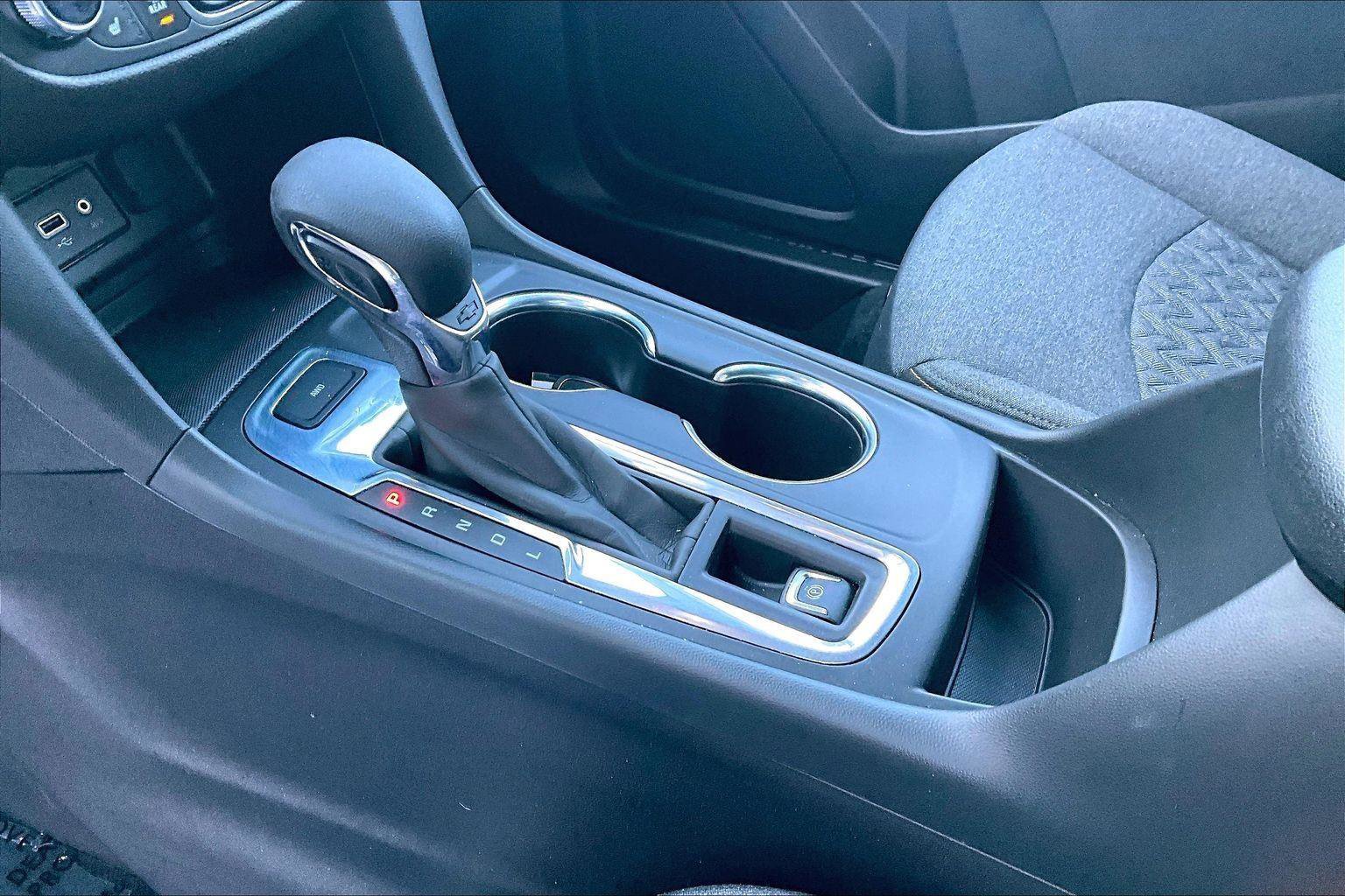 Used 2024 Chevrolet Equinox LT image 16