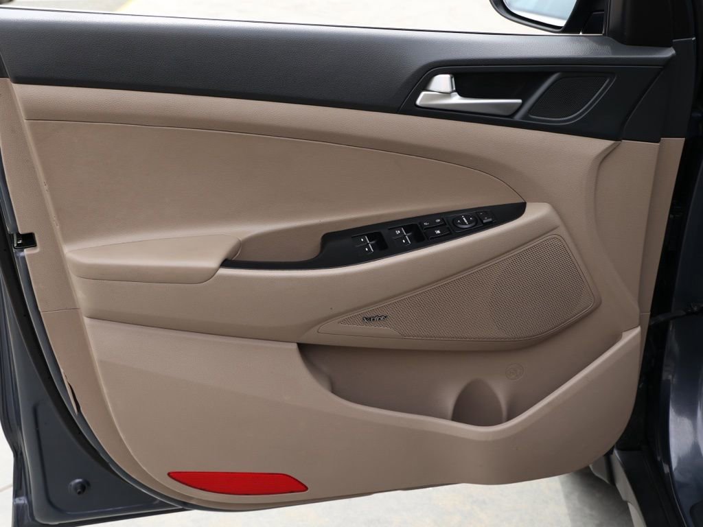 Used 2021 Hyundai Tucson Limited image 23