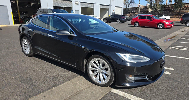 Used 2018 Tesla Model S 75D AWD/4WD image 2