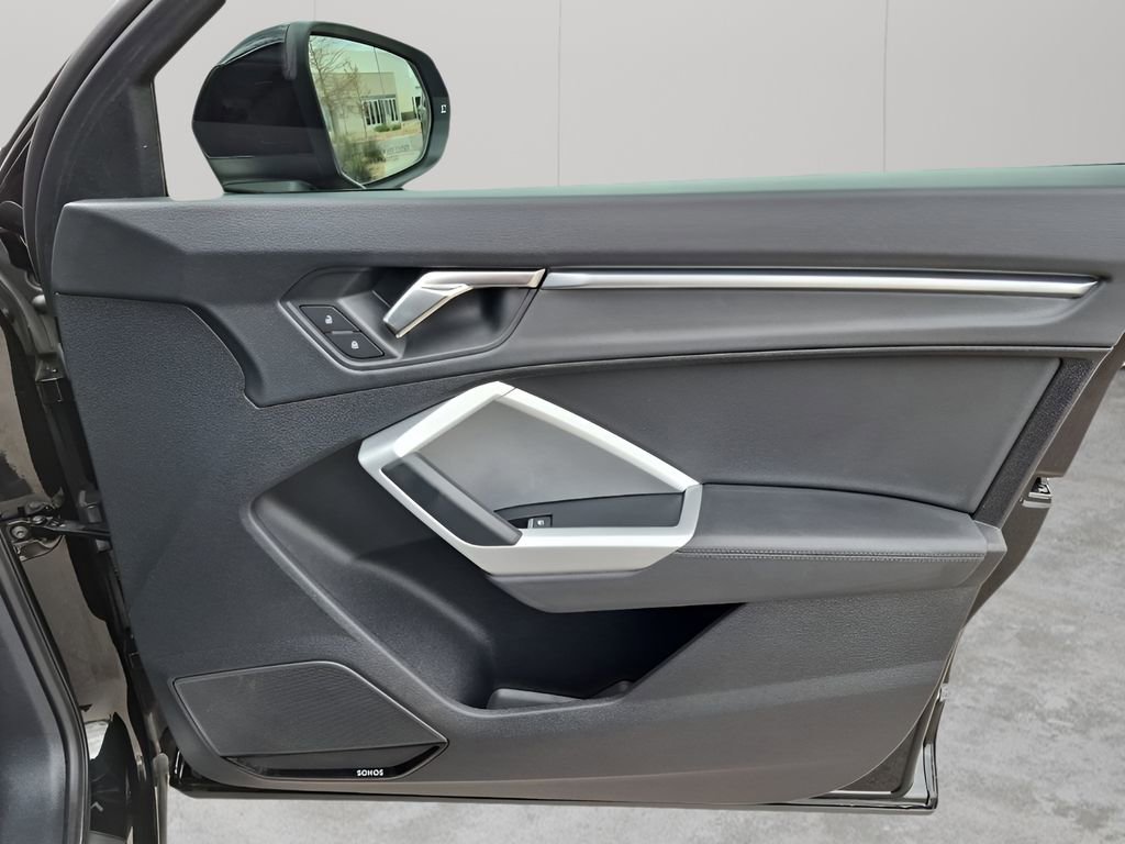 Used 2023 Audi Q3 2.0T Premium Plus w/ Premium Plus Package image 13