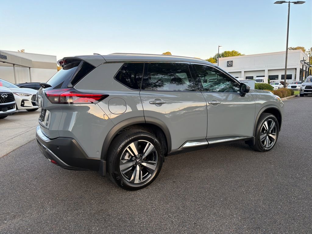 Used 2023 Nissan Rogue SL w/ SL Premium Package FWD image 13