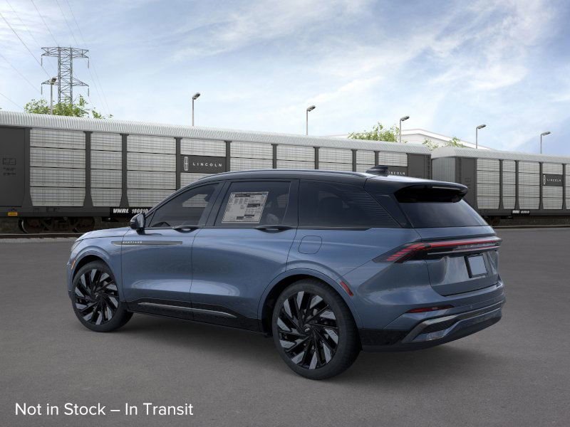 New 2025 Lincoln Nautilus Reserve w/ Jet Appearance Package image 4