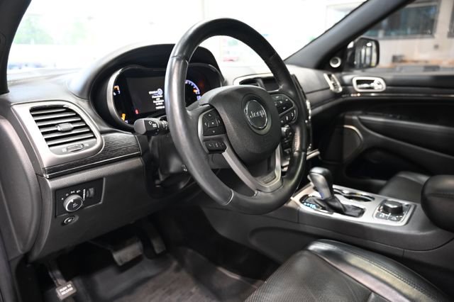 Used 2018 Jeep Grand Cherokee High Altitude AWD/4WD image 22