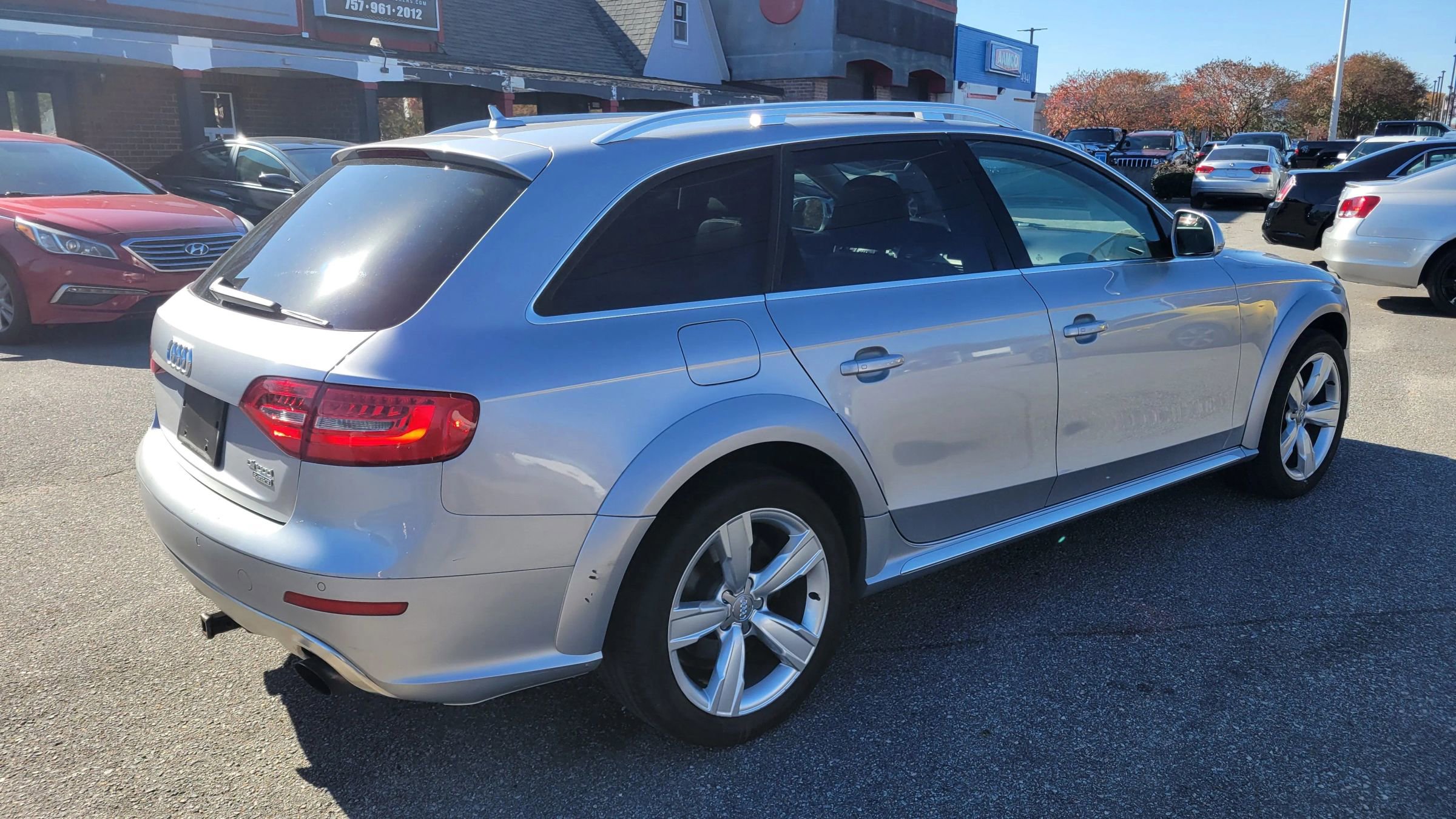 Used 2015 Audi A4 Premium Plus w/ Technology Package image 7