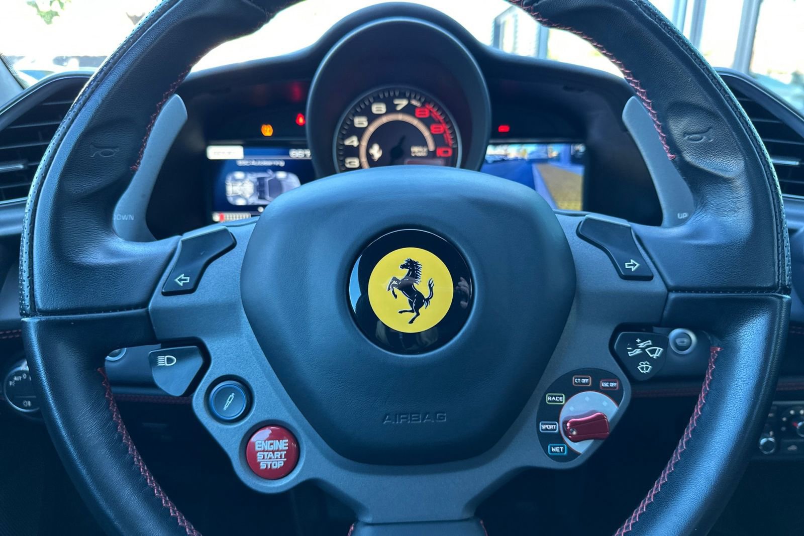Used 2018 Ferrari 488 Spider image 28