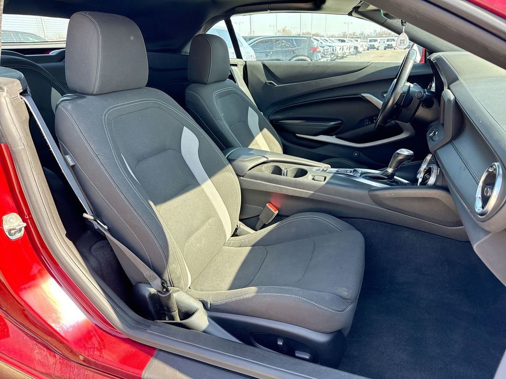 Used 2023 Chevrolet Camaro LT image 25