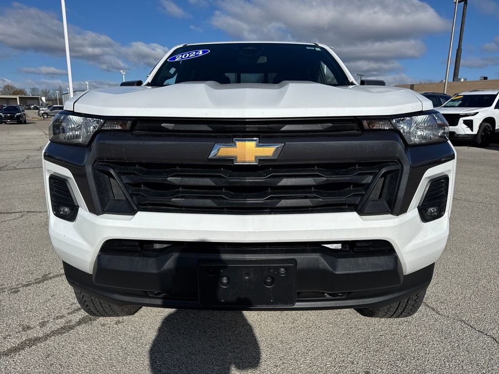 Used 2024 Chevrolet Colorado LT w/ LT Convenience Package image 9