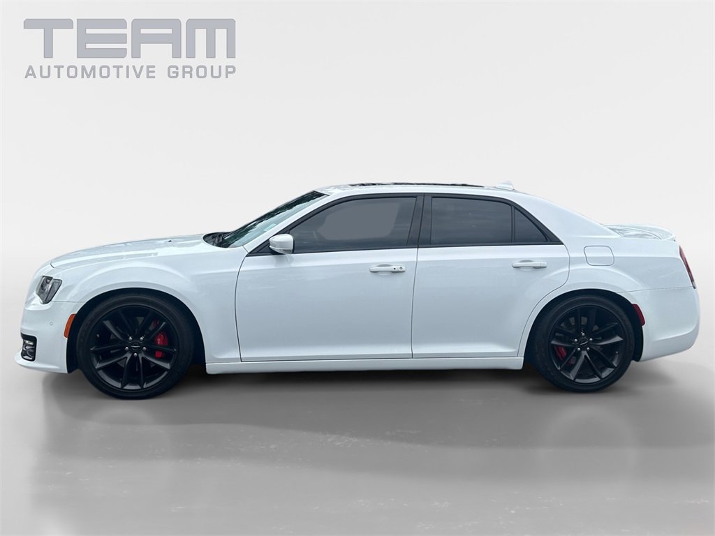 Certified 2023 Chrysler 300 C image 4