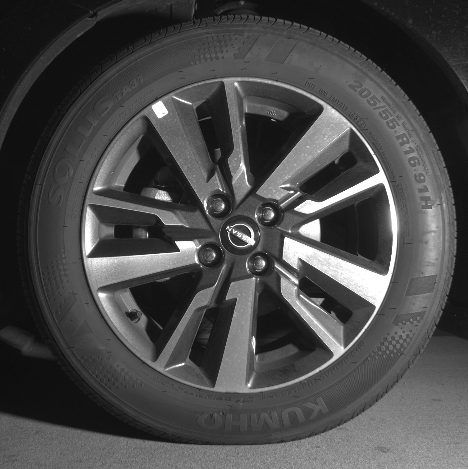 Used 2025 Nissan Versa SV w/ Trunk Package image 12