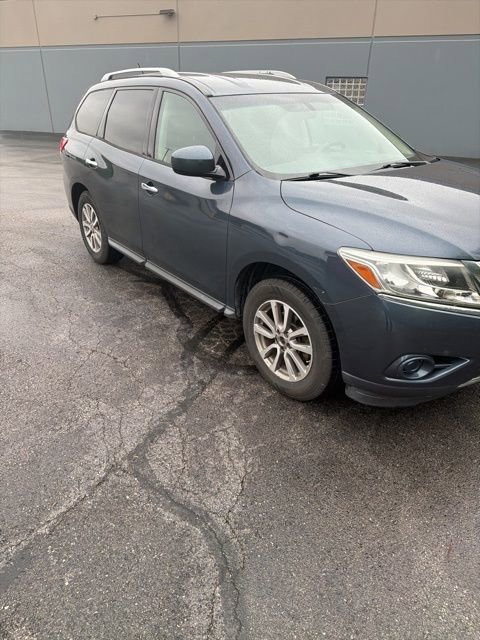 Used 2015 Nissan Pathfinder S image 8