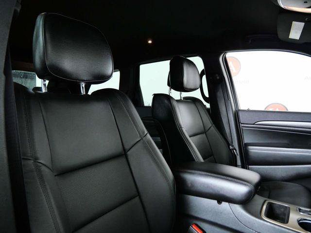 Used 2016 Jeep Grand Cherokee Laredo AWD/4WD image 27