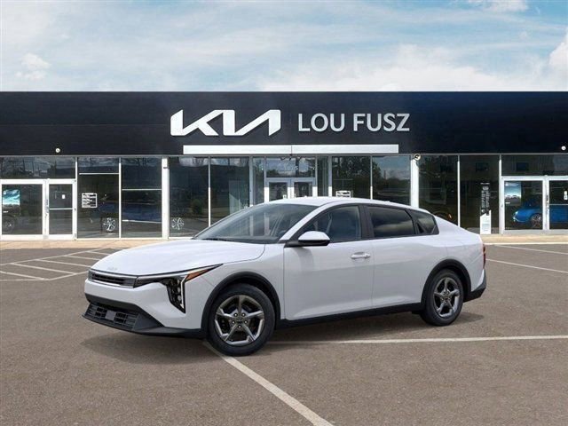New 2026 Kia K4 LXS image 3