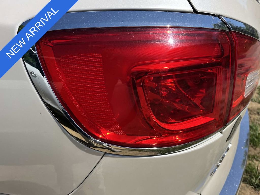 Used 2015 Buick Enclave Premium w/ Trailering Package image 8