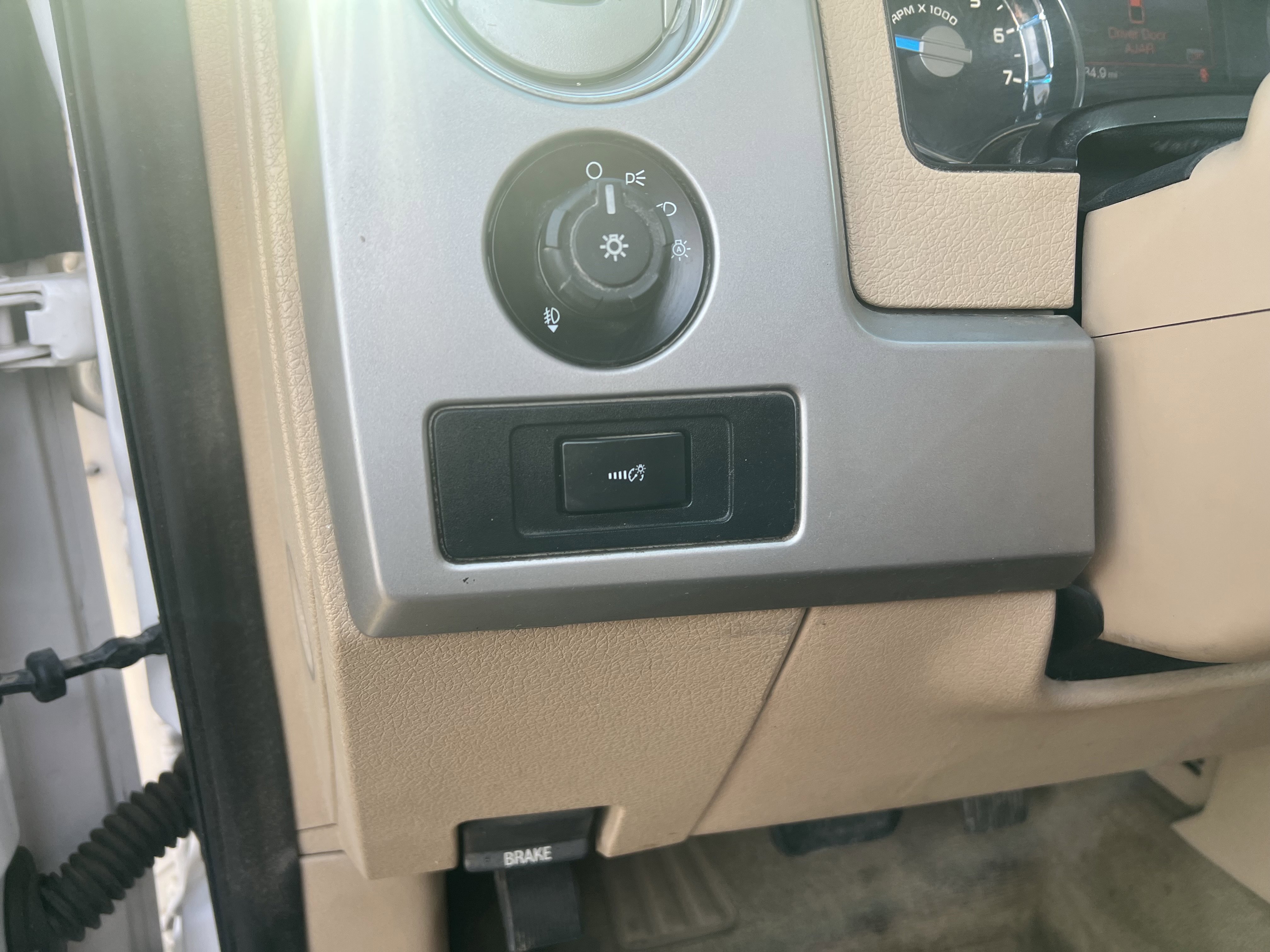 Used 2013 Ford F150 King Ranch w/ King Ranch Luxury Pkg image 18