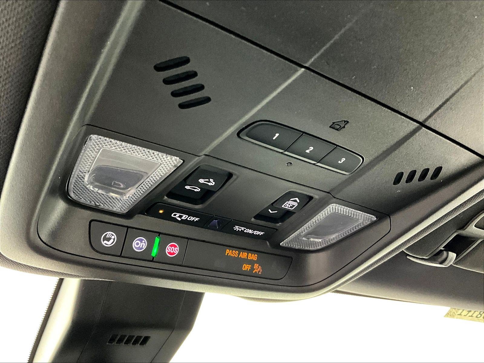 Used 2023 Chevrolet Equinox Premier AWD/4WD image 39