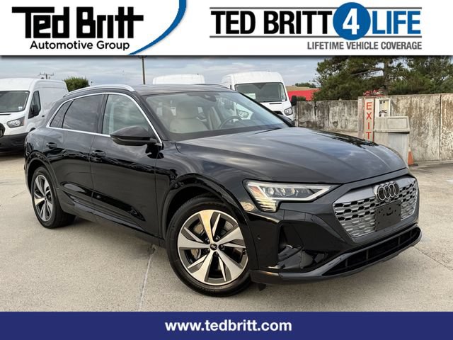 Used 2024 Audi Q8 e-tron Premium Plus w/ Premium Plus Package AWD/4WD image 1