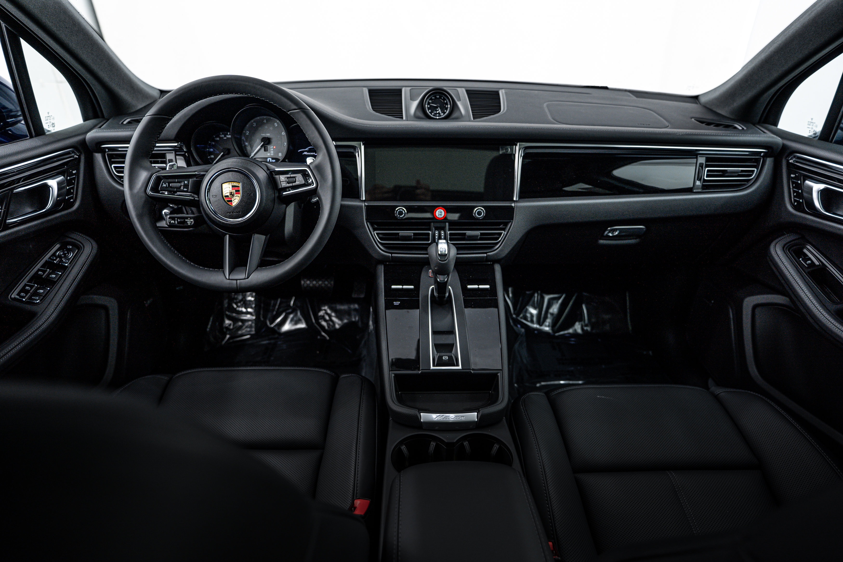 New 2025 Porsche Macan S image 12