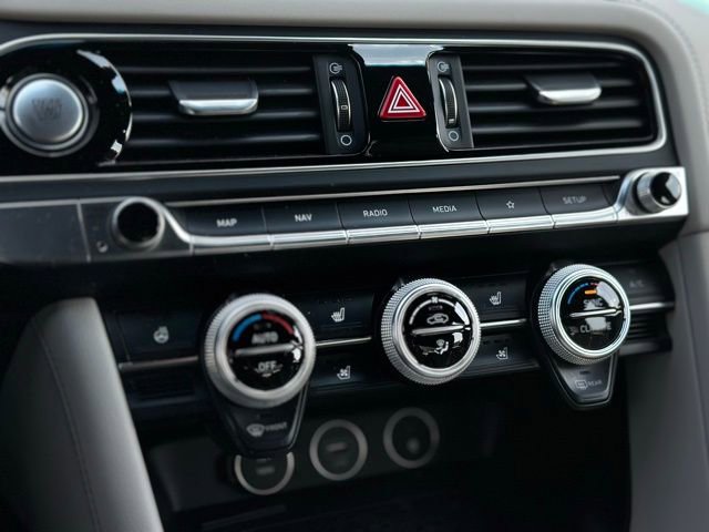 Used 2022 Genesis G70 3.3T w/ Sport Advanced Package image 13