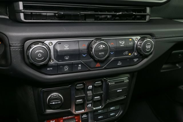 Used 2026 Jeep Gladiator Mojave AWD/4WD image 25