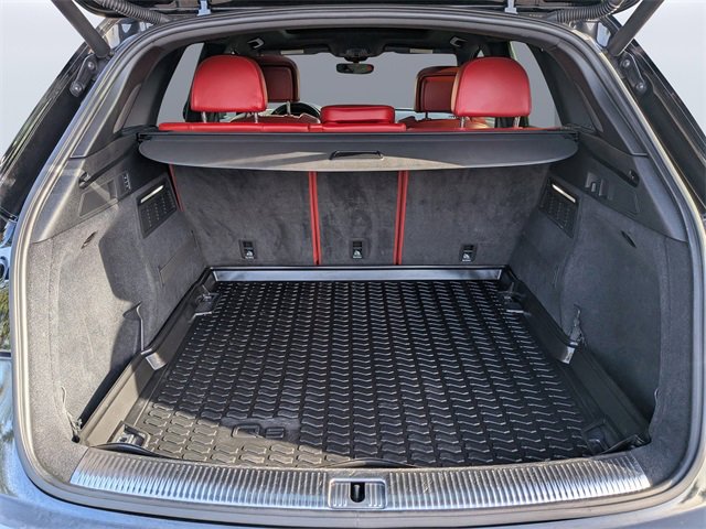 Used 2018 Audi SQ5 Premium Plus w/ S Sport Package image 12