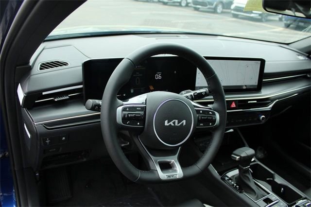 New 2025 Kia K4 EX FWD image 2