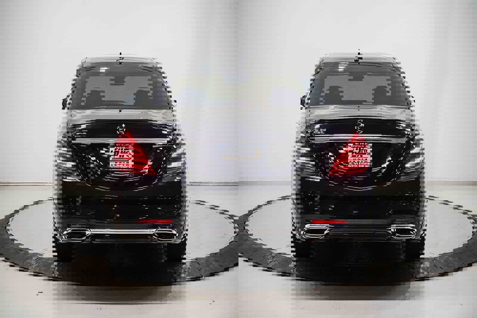 Used 2020 Mercedes-Benz S 560 Sedan image 3