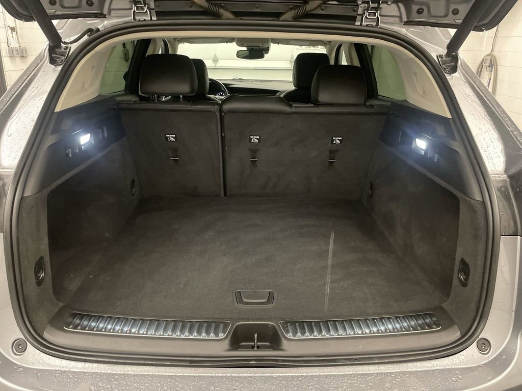 Used 2021 Buick Envision Essence FWD image 18