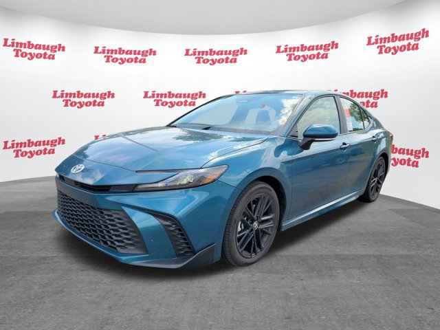 Used 2025 Toyota Camry SE image 18