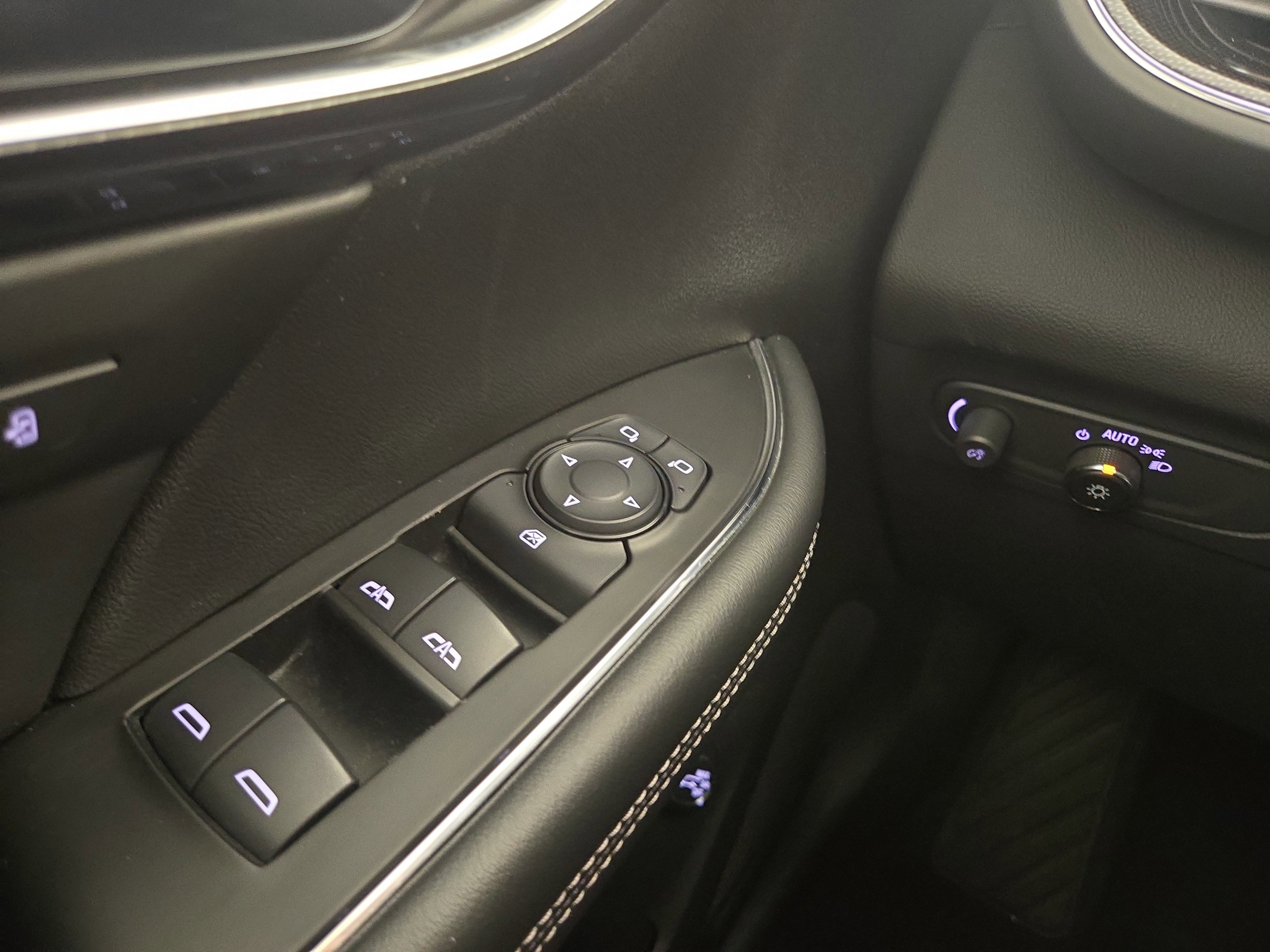 Certified 2023 Buick Envision Essence w/ Sport Touring Package image 30