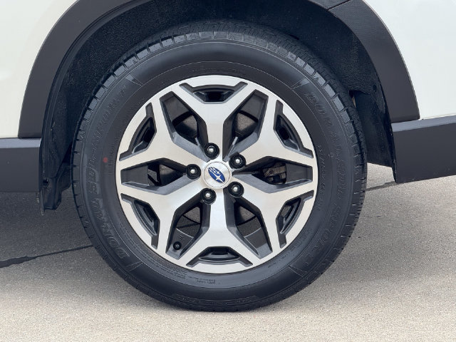 Used 2020 Subaru Forester Premium AWD/4WD image 5